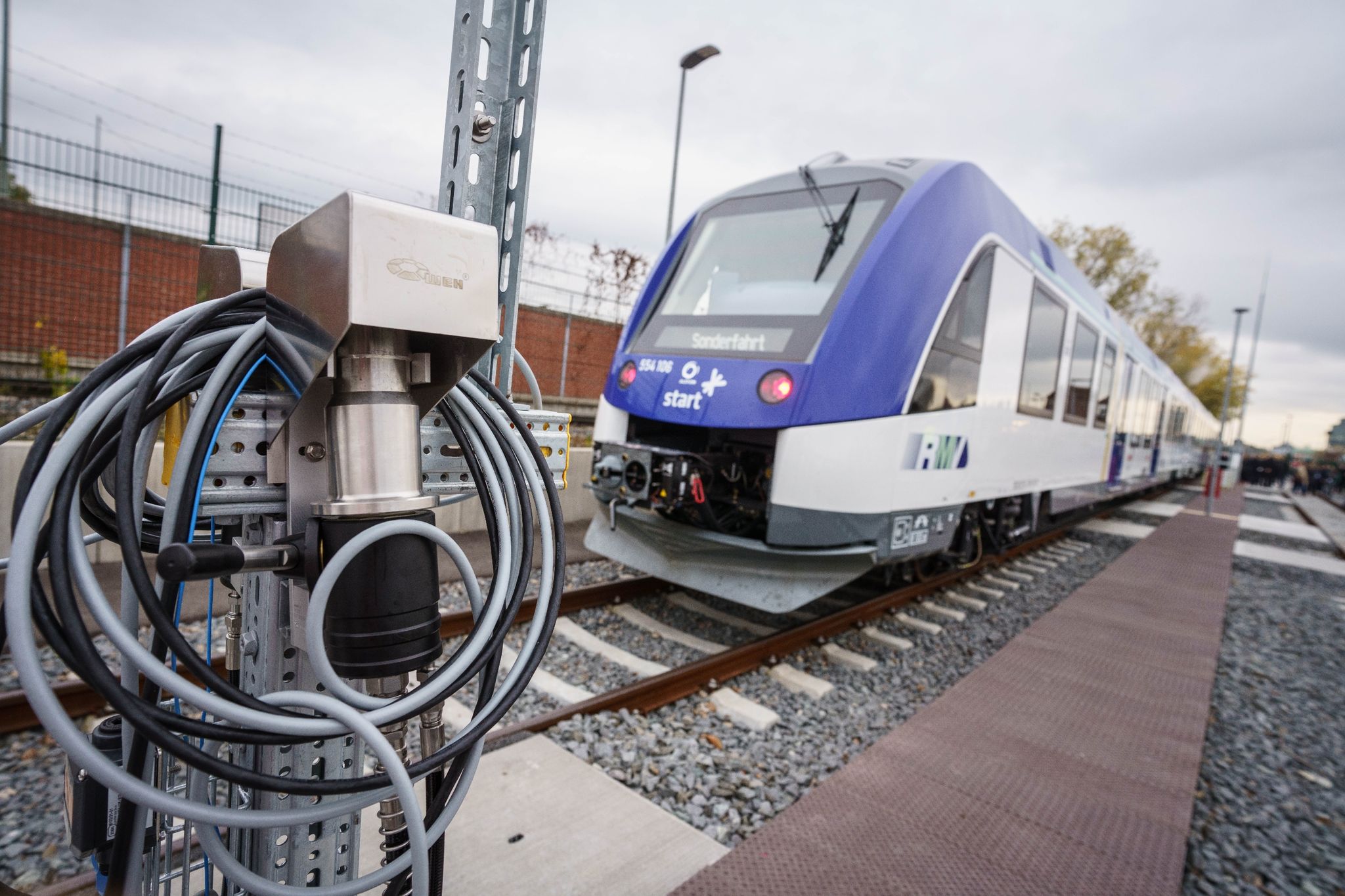 Erster Wasserstoffzug für Taunus-Strecken eingetroffen