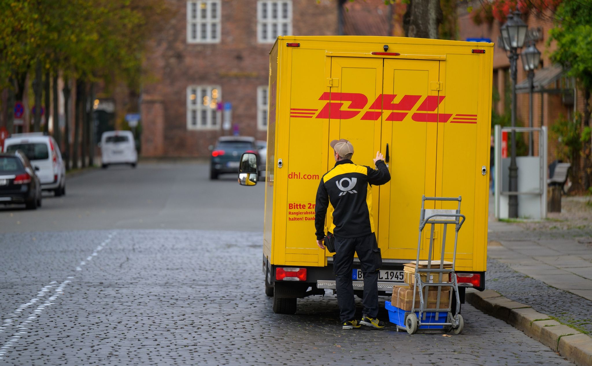 Vier von fünf Paketen werden am nächsten Werktag zugestellt