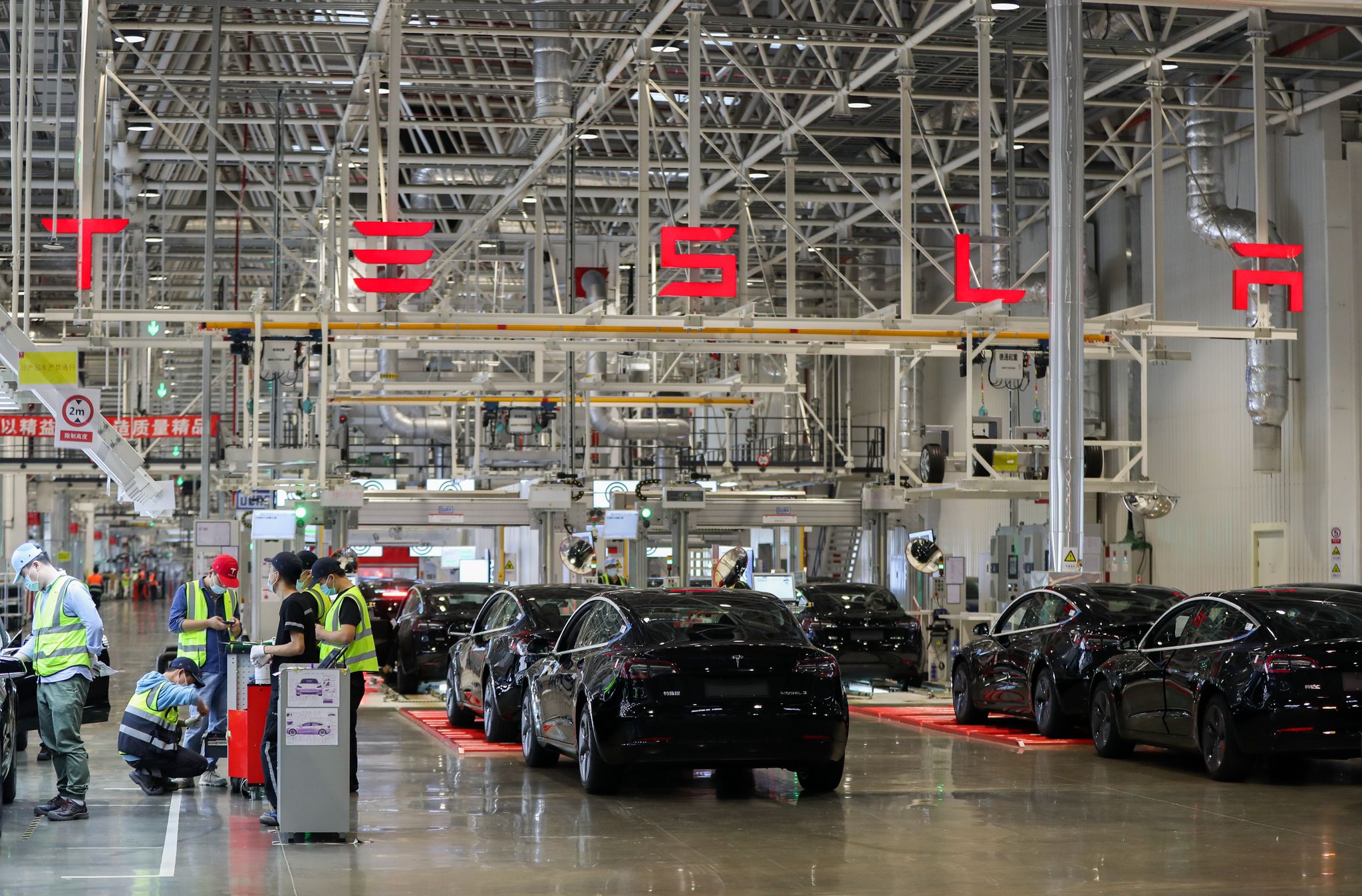 Tesla muss 80.000 Autos in China in Werkstätten zurückrufen