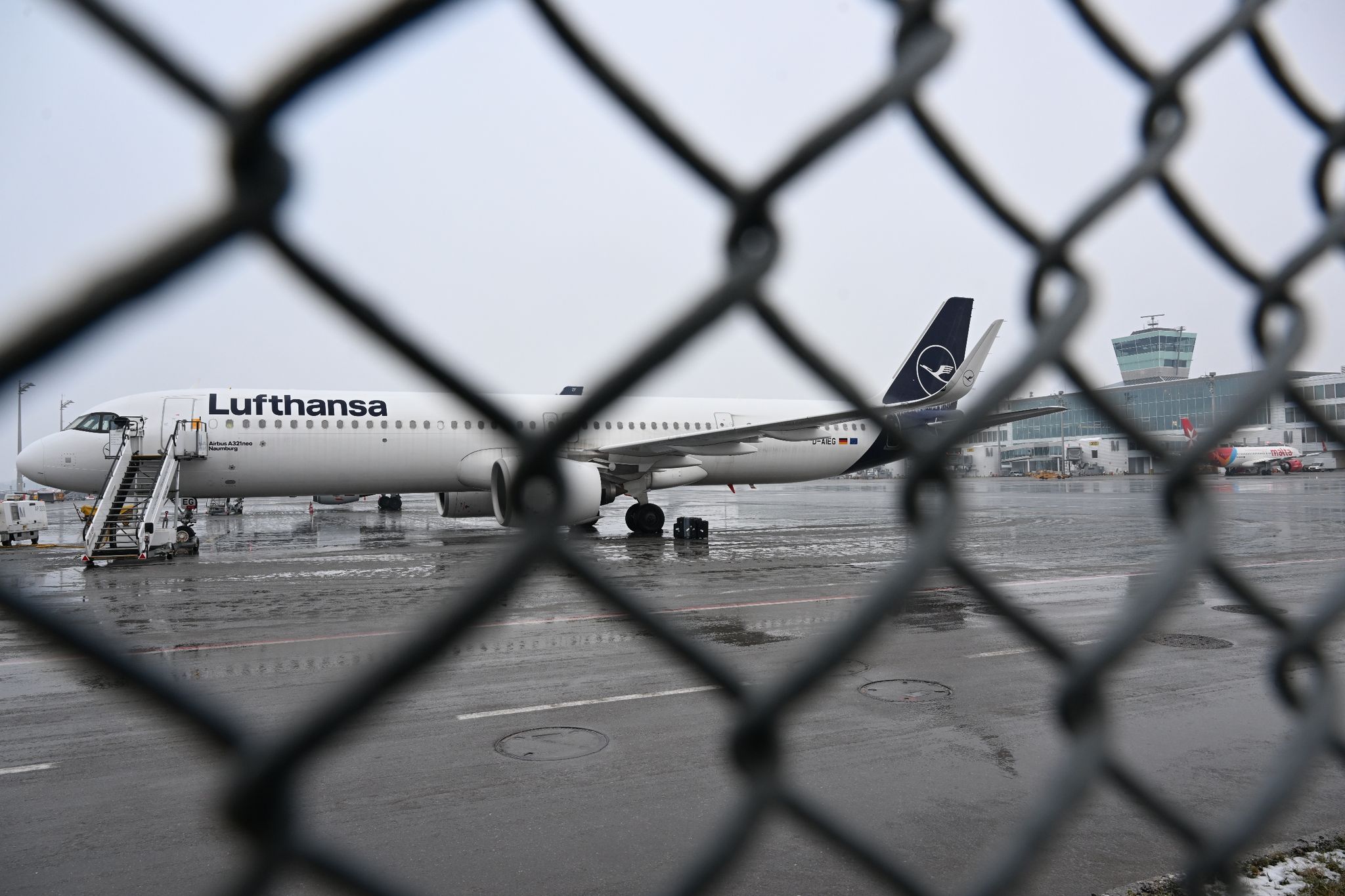 Lufthansa hält an langfristigen Boni-Plänen fest