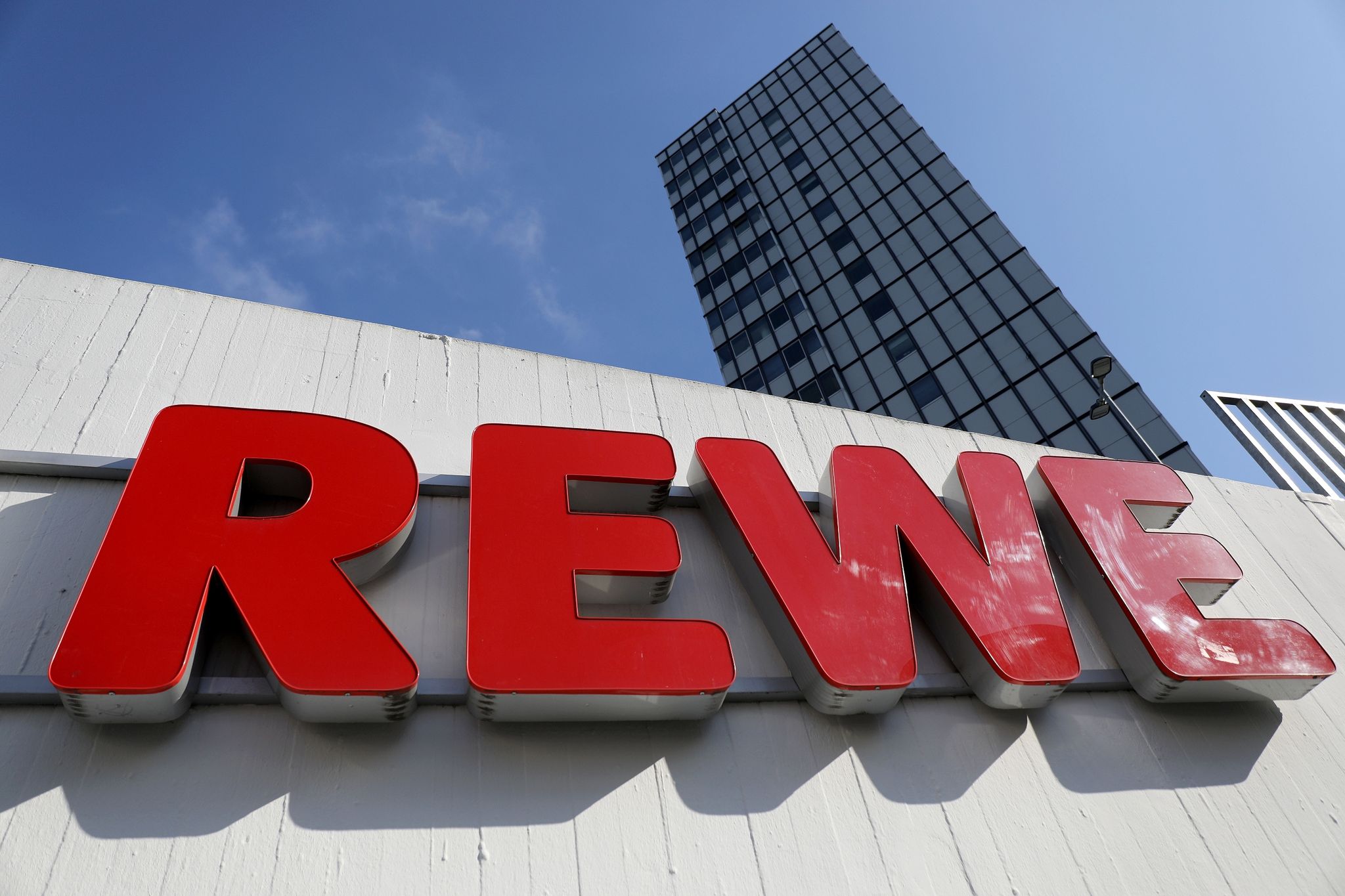 Rewe-Chef: Deutlich weniger Gewinn in den Supermärkten