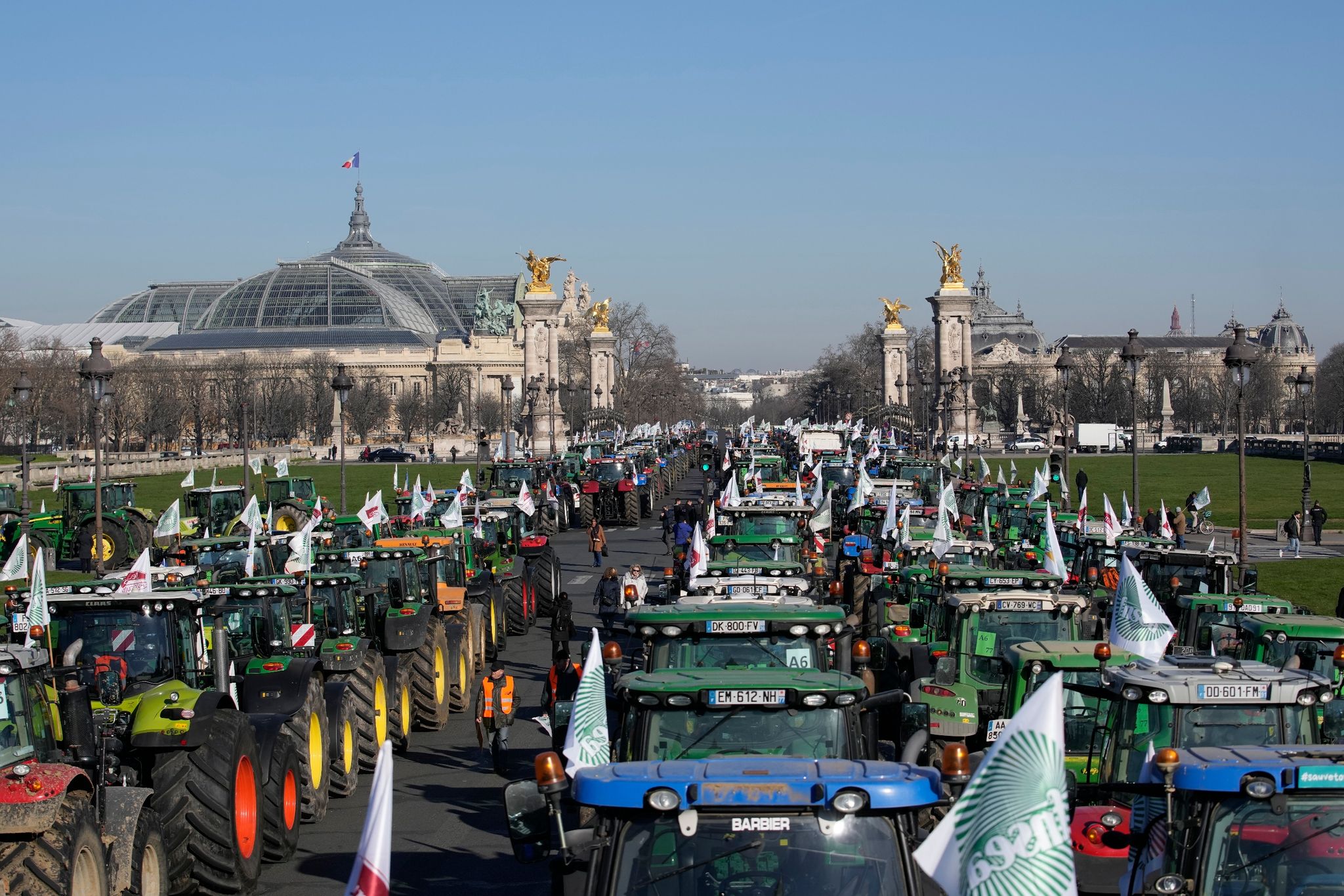 Landwirte demonstrieren in Paris gegen EU-Pestizidverbot