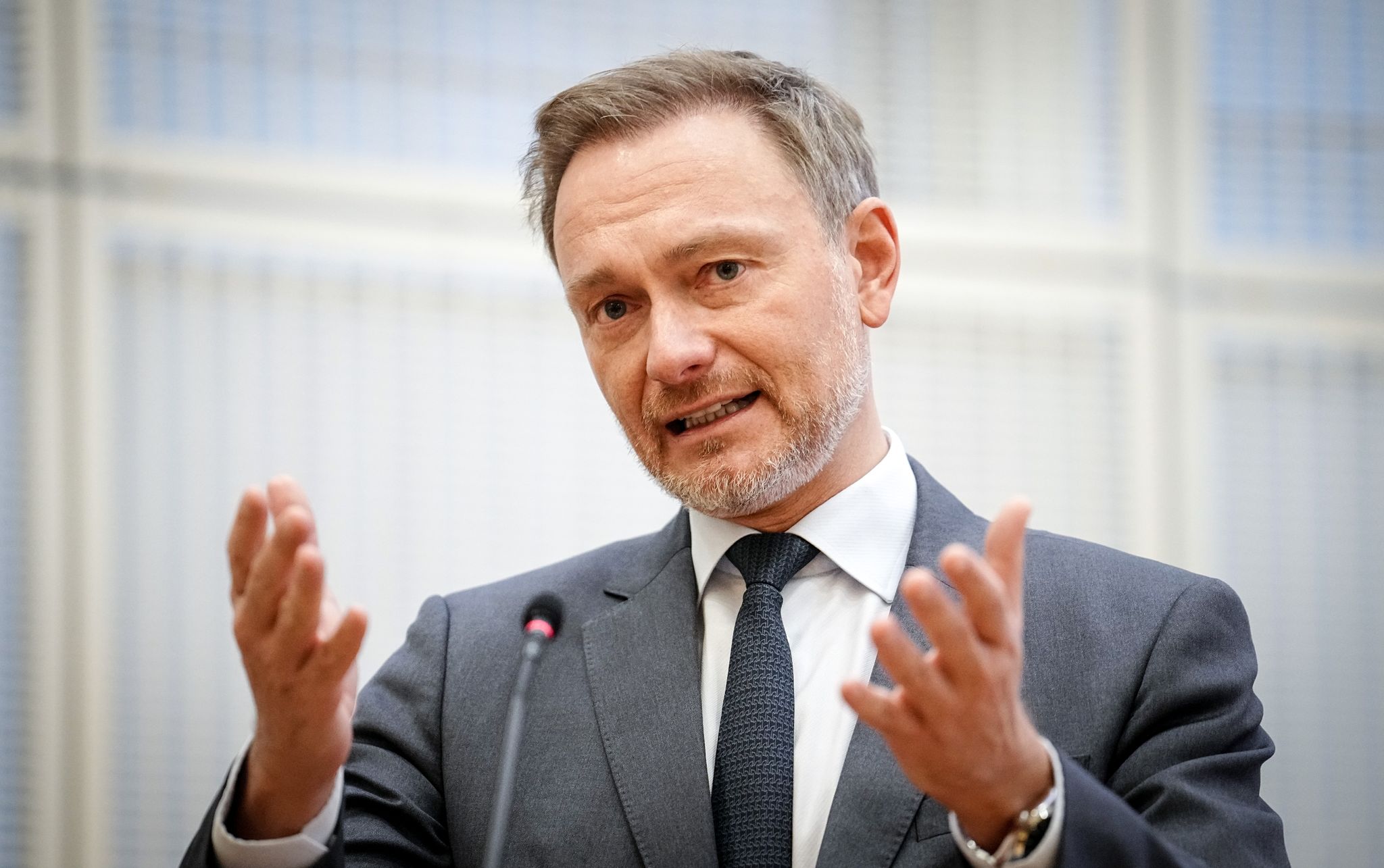 Lindner sieht höheren Unterstützungsbedarf für Ukraine