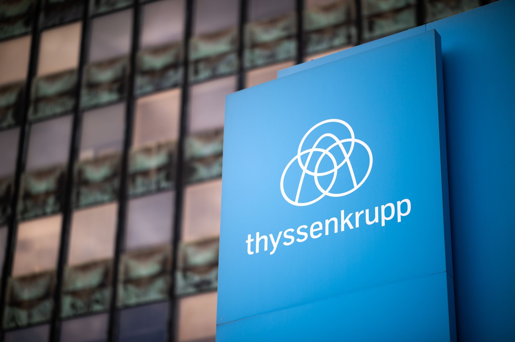 Thyssenkrupp vergibt Milliardenauftrag für grünen Stahl