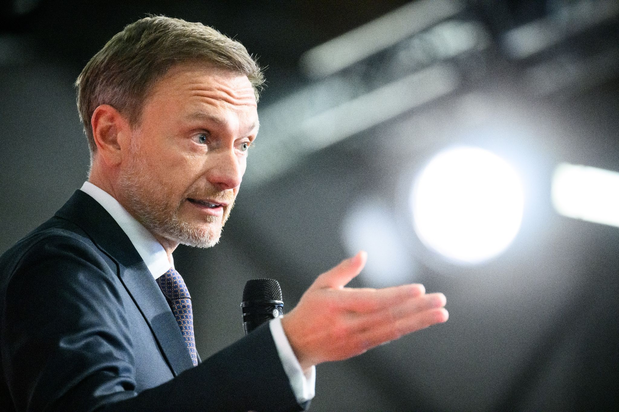 Lindner bekräftigt Nein der FDP zum Verbrenner-Aus ab 2035