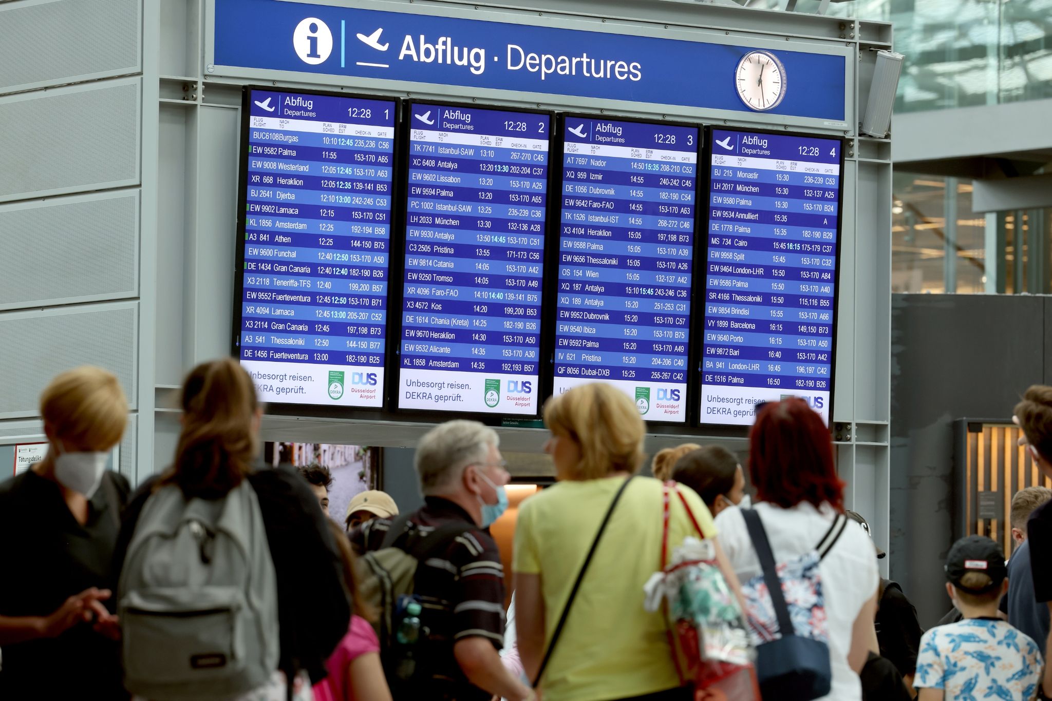 Flughäfen versprechen stabileren Betrieb im Sommer