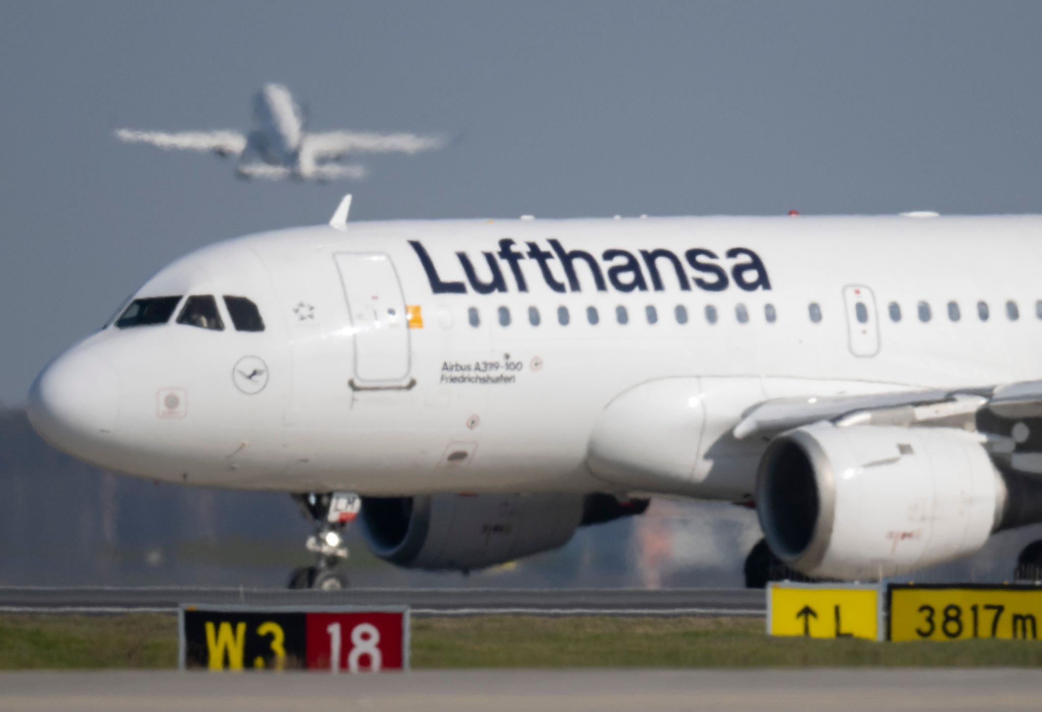 Lufthansa-Chef kündigt höhere Ticketpreise an