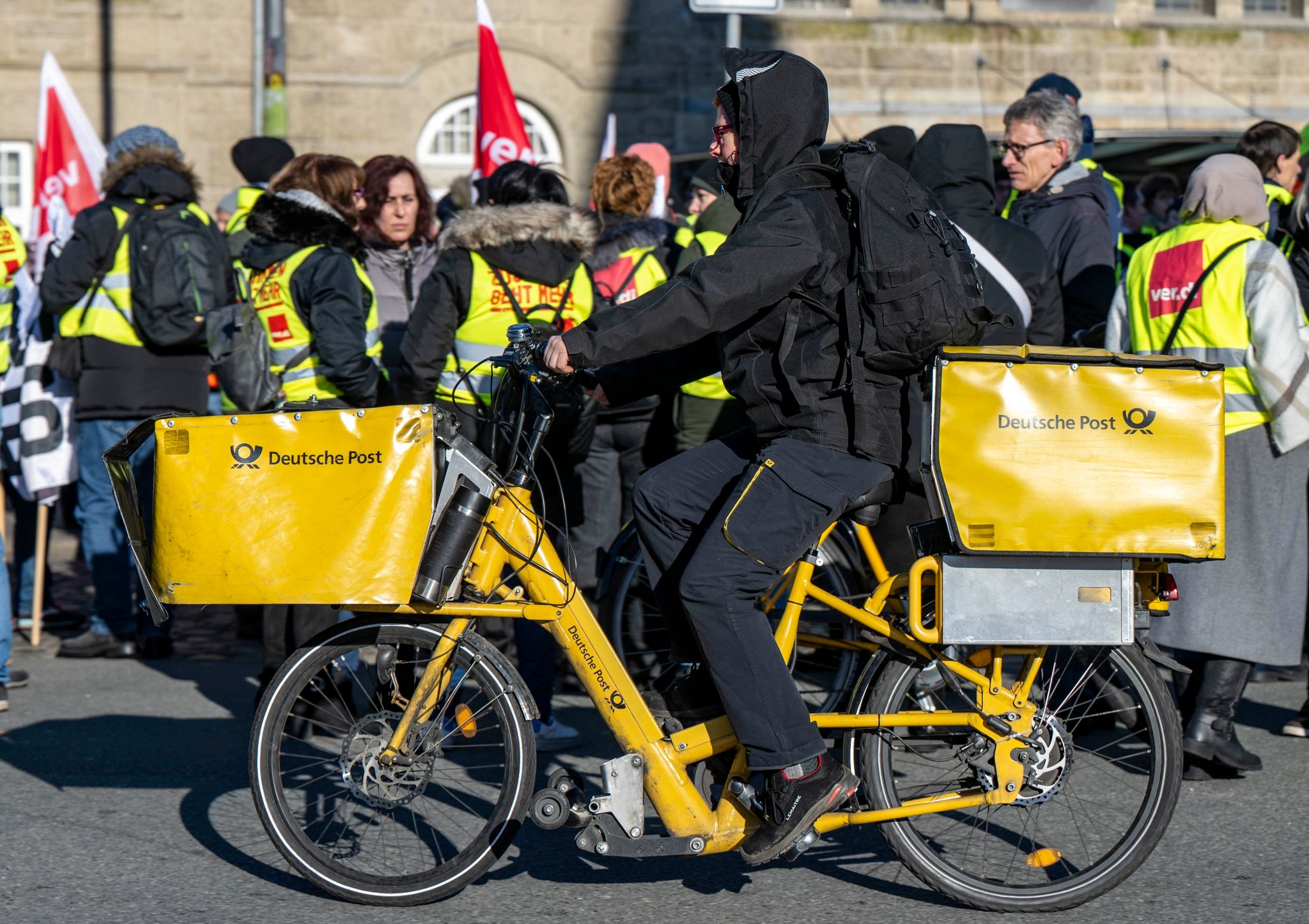 Sorgen trotz Rekordzahlen: Die Post steht vor einem Streik