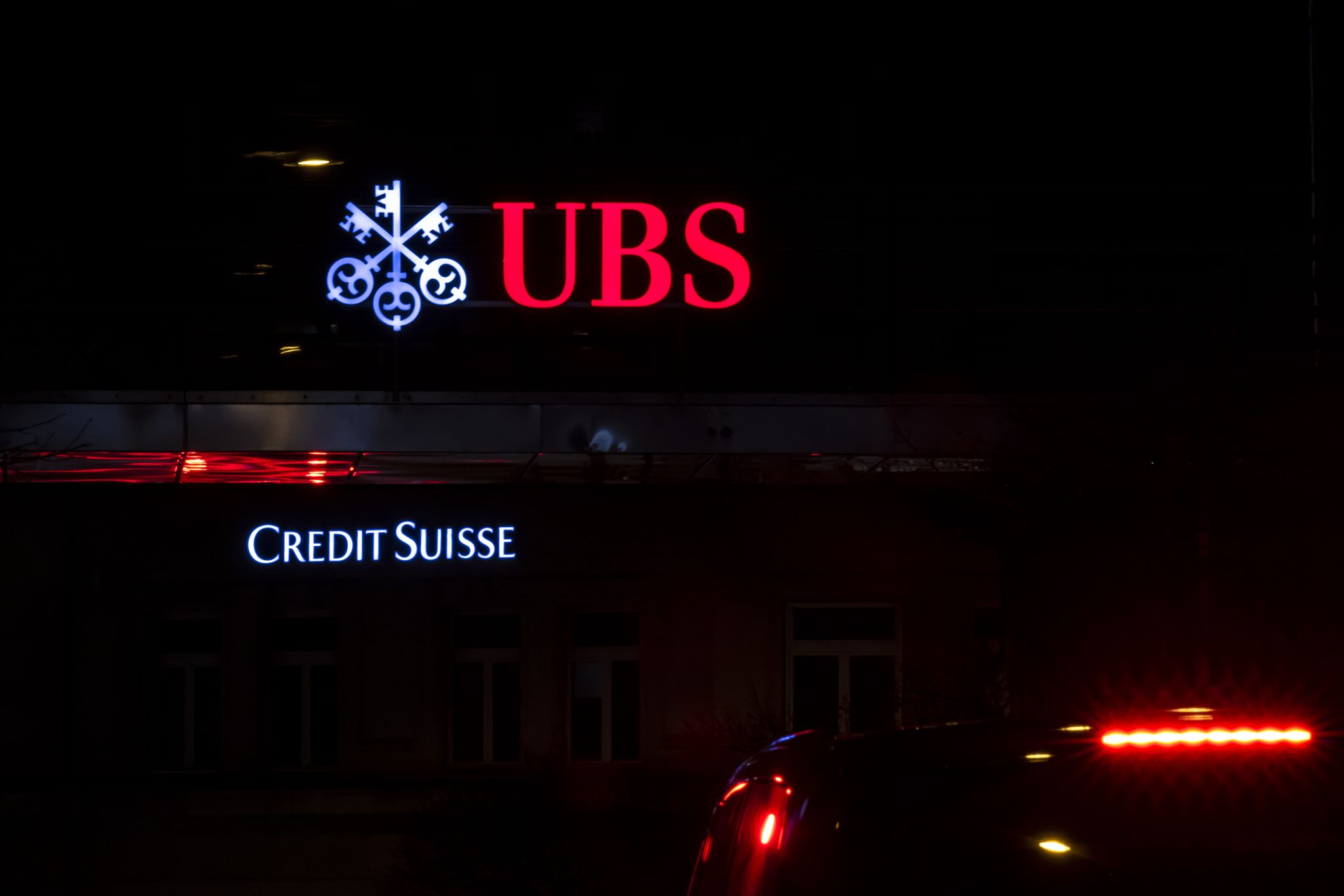 Beraten UBS und Credit Suisse über mögliche Übernahme?