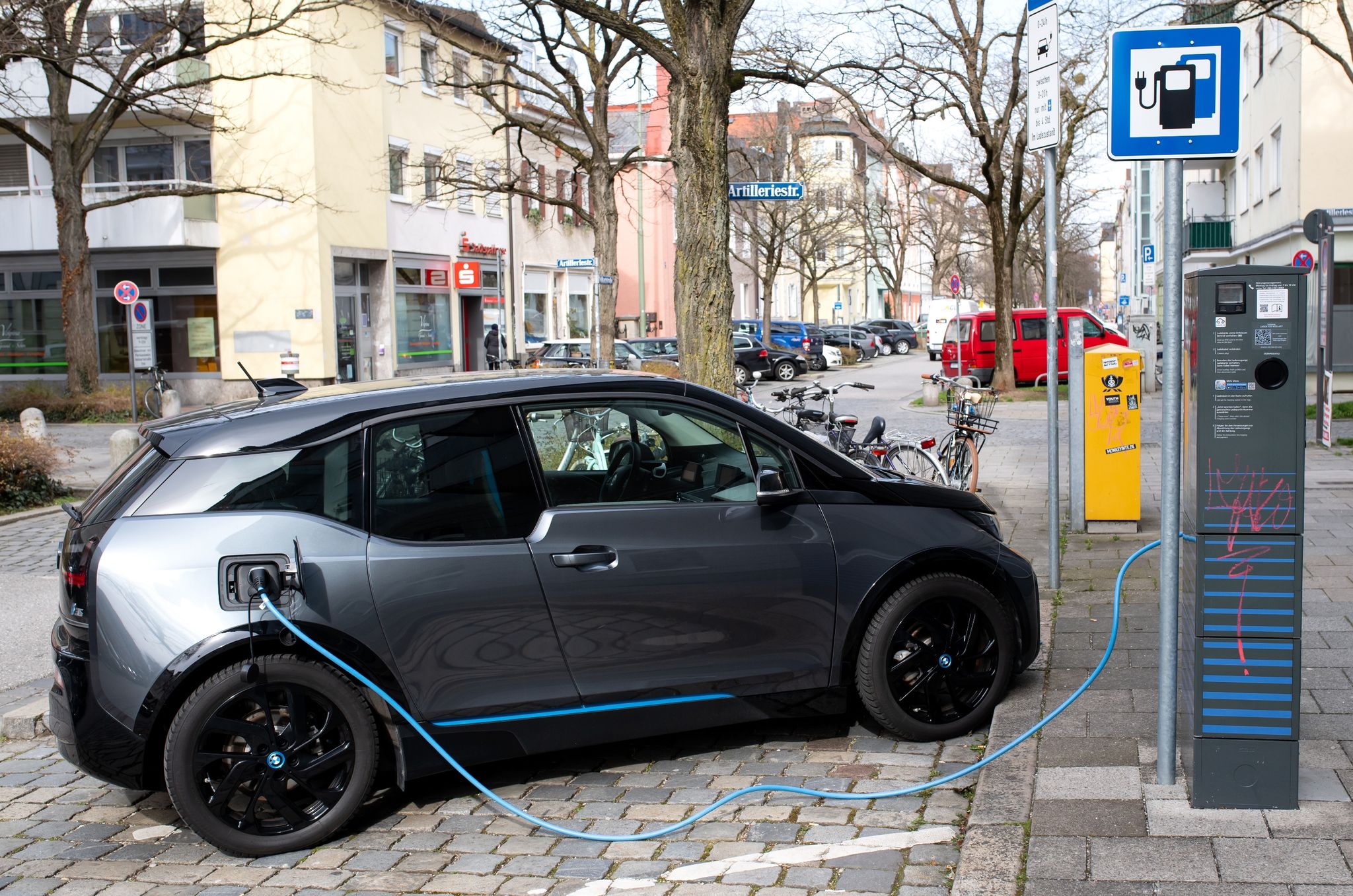 Private Elektroautos: Stuttgart, Münster und Bielefeld vorne