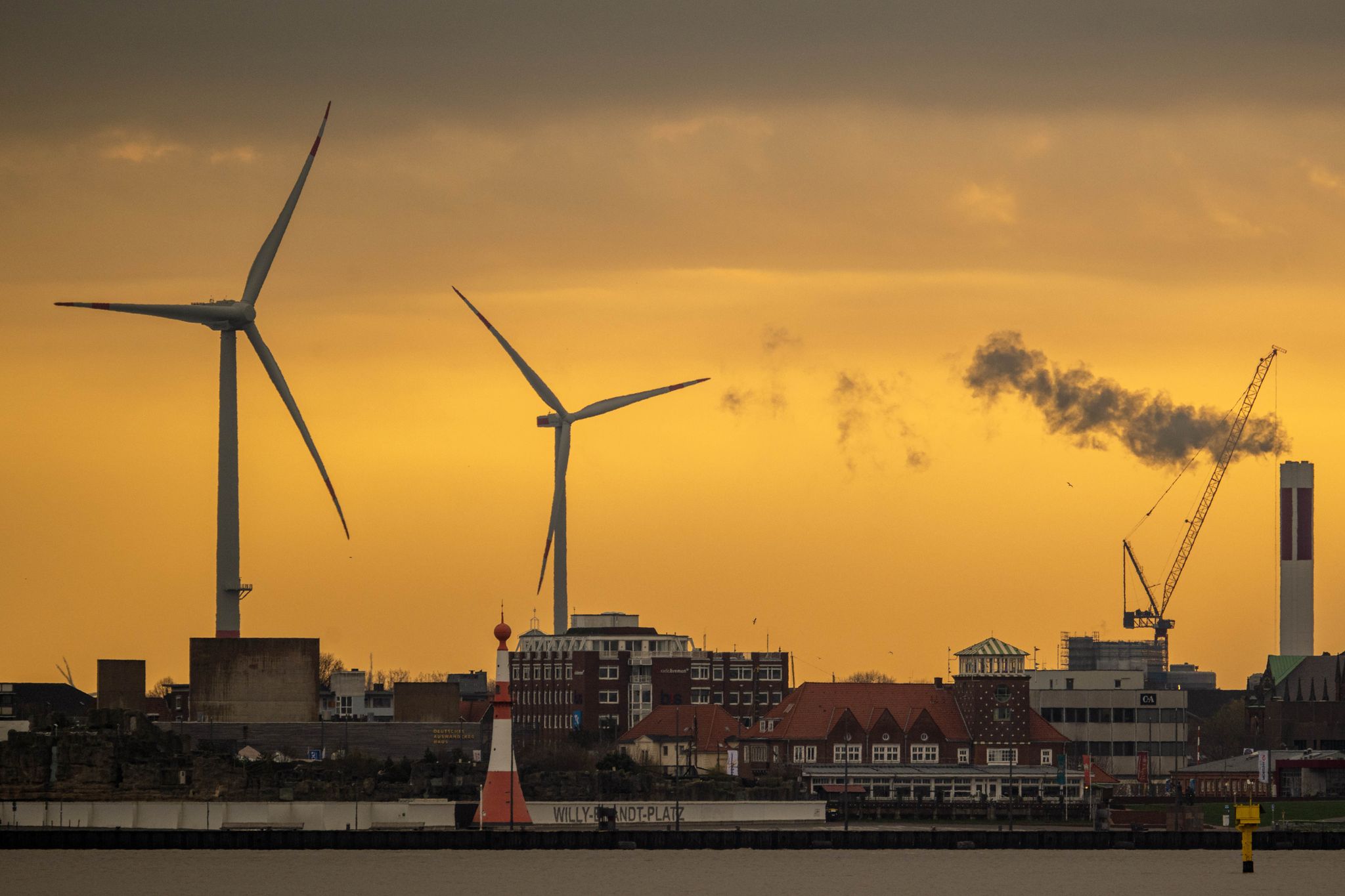 Verband: Windbranche braucht Zehntausende neue Arbeitskräfte