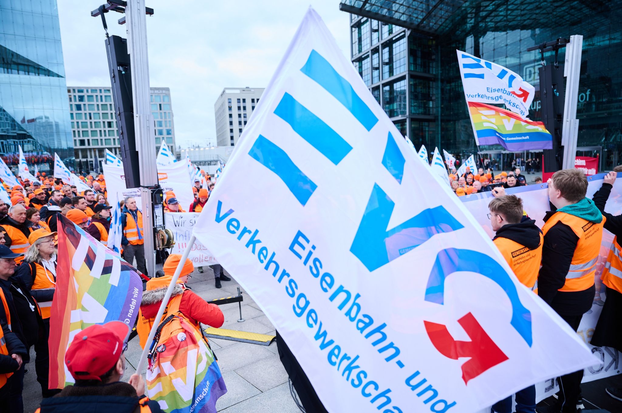 Bahngewerkschaft macht Druck – Kreise: Warnstreik am Freitag