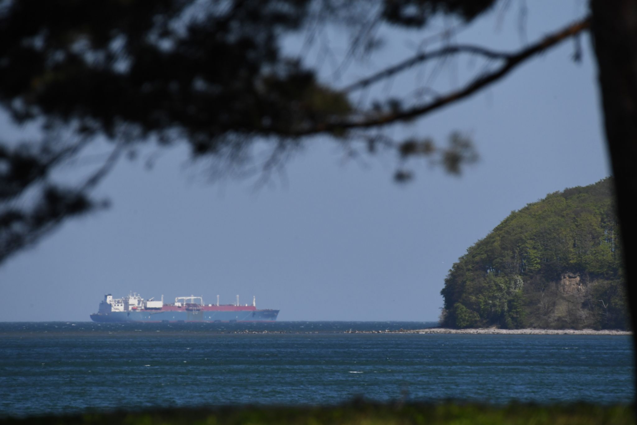 Standortwahl für Rügener LNG-Terminal sorgt für Kritik