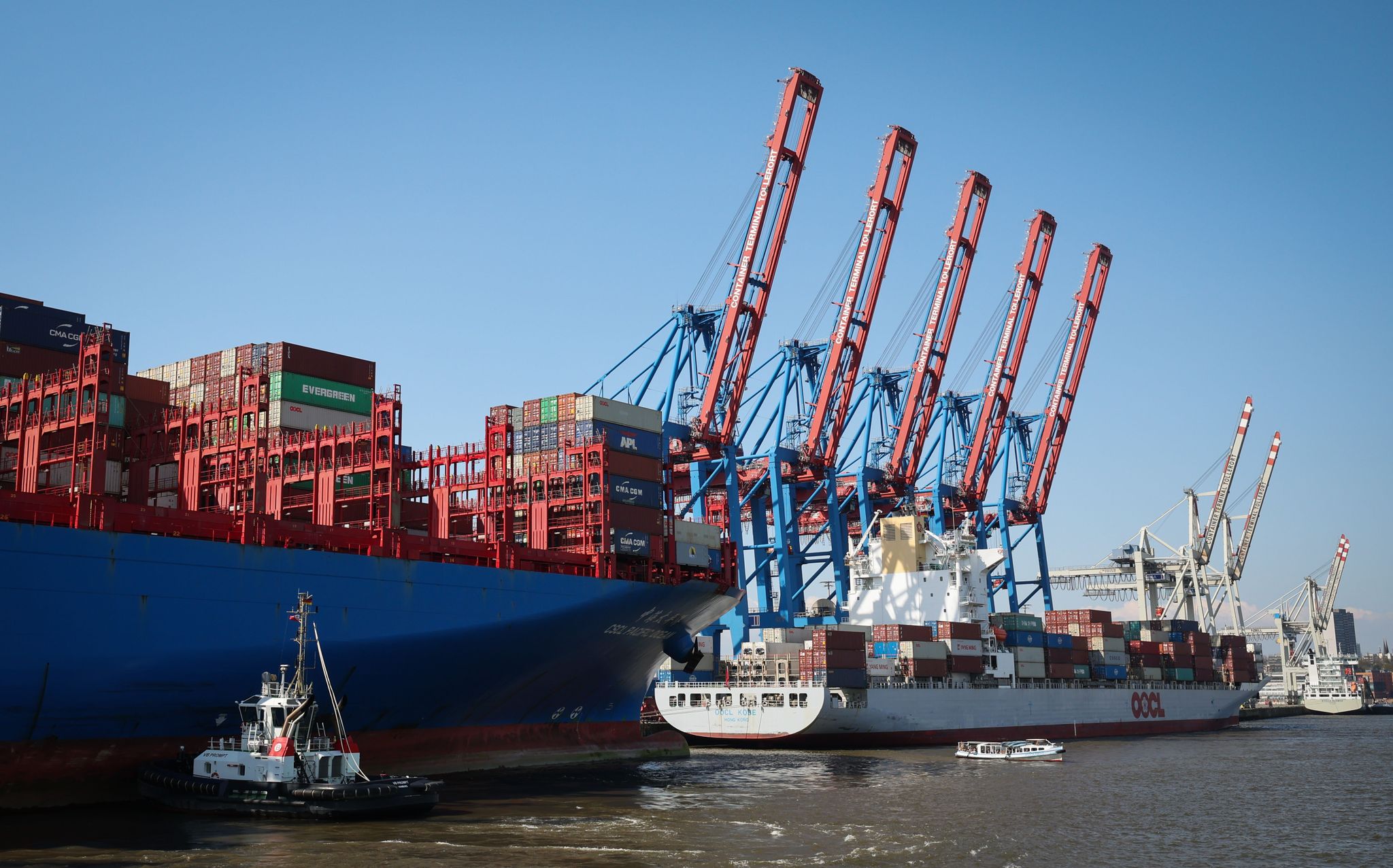 Cosco darf beim Hamburger Container-Terminal einsteigen