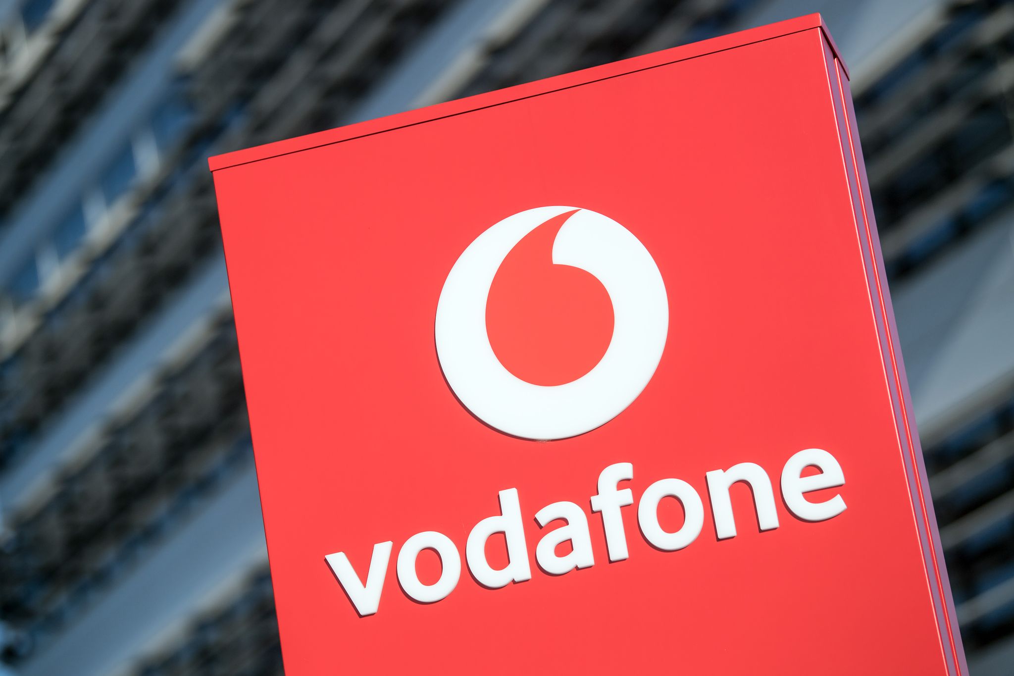 Vodafone will weltweit 11.000 Stellen abbauen