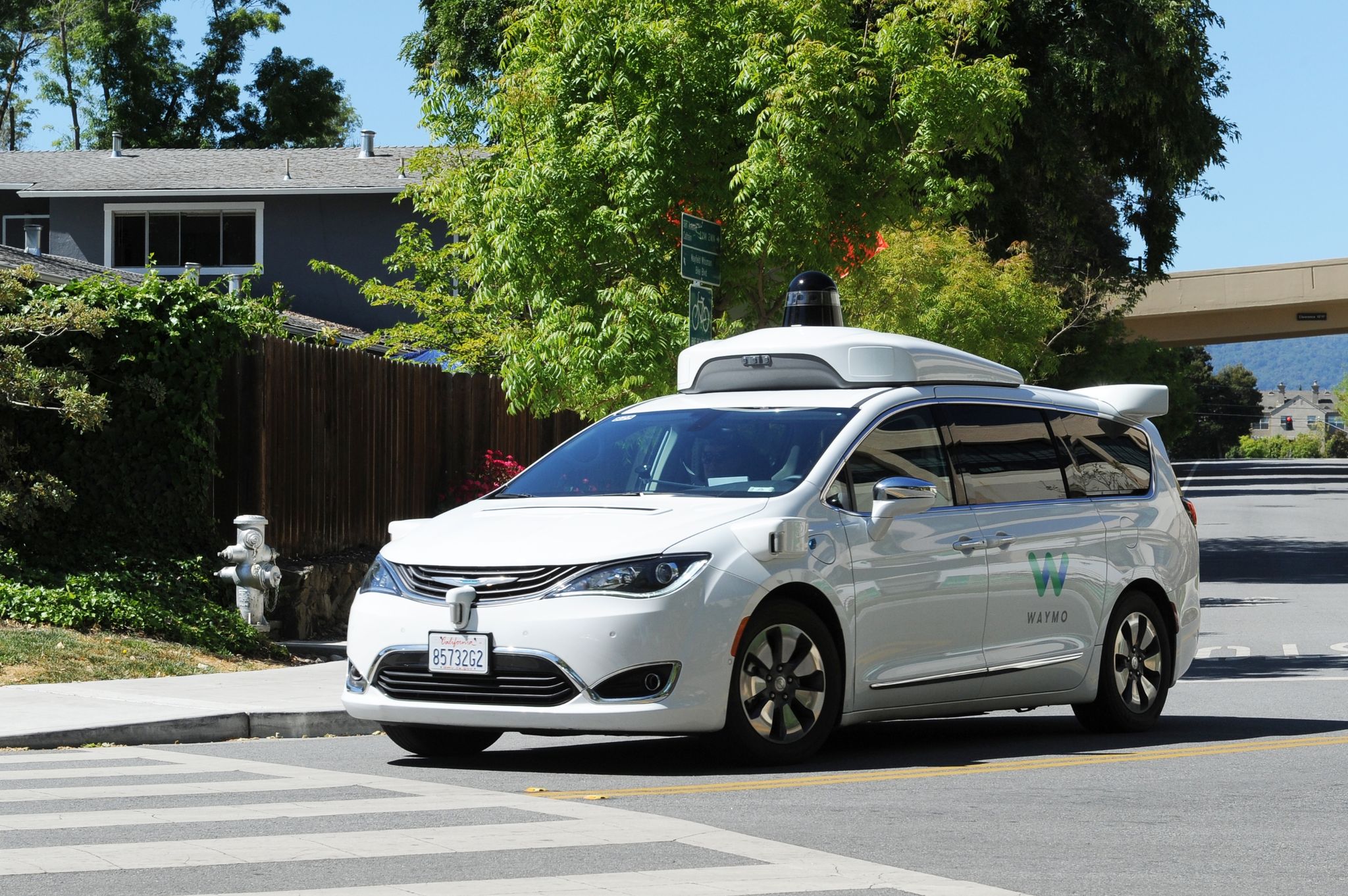 Robotaxis von Waymo kommen auf Uber-Plattform