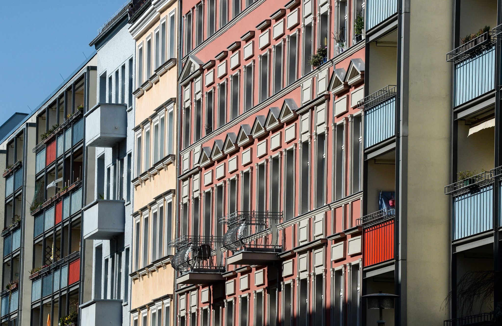 Mieterbund stellt Zahlen zur Wohnkostenbelastung vor