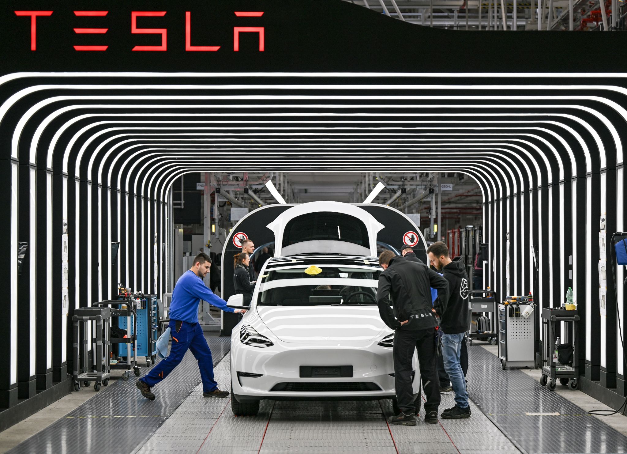 Auslieferungsrekord bei Tesla bestätigt Rabatt-Strategie