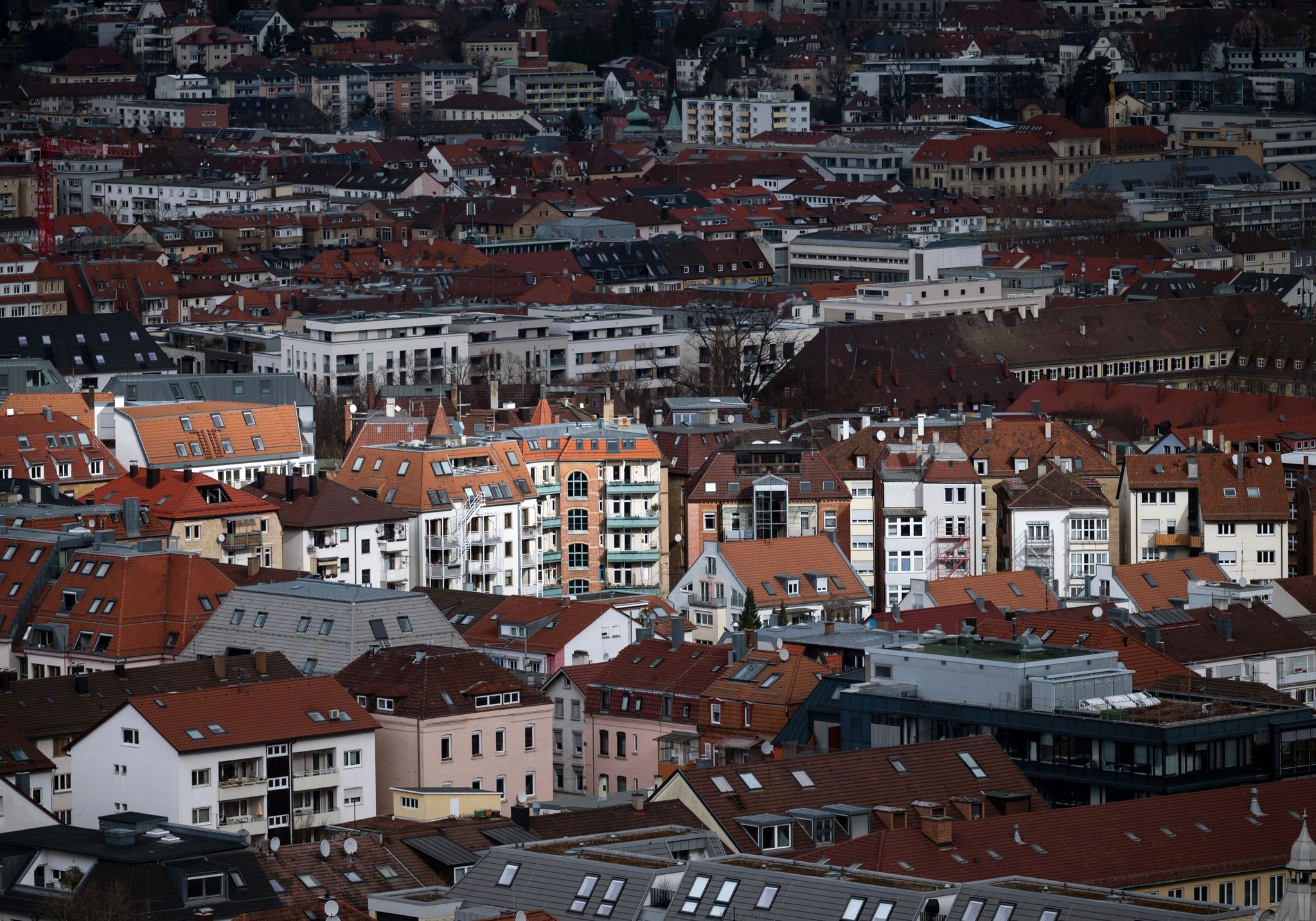 Hohe Mieten in Großstädten erschweren Ringen um Fachkräfte