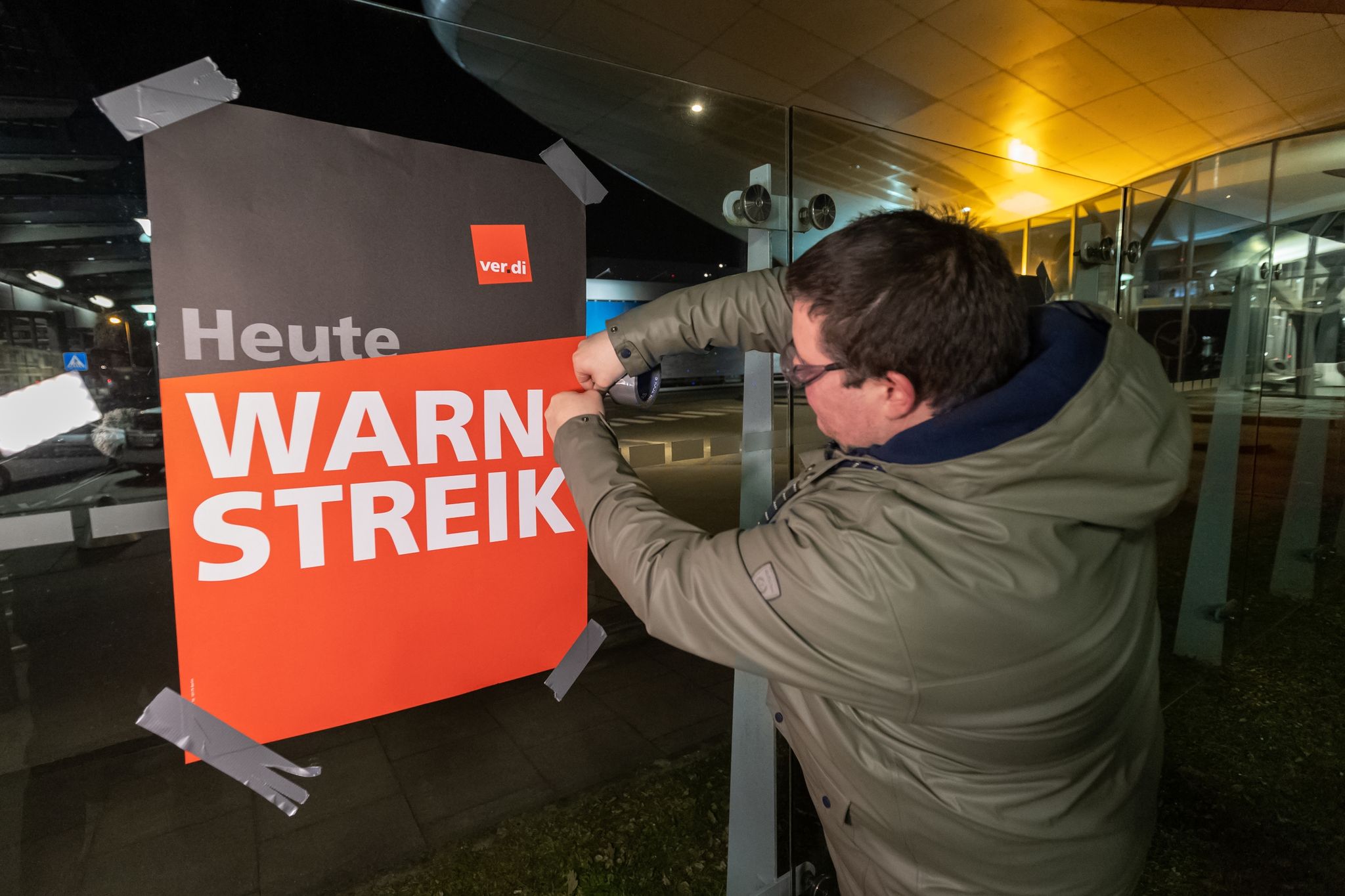 Warnstreiks treffen zahlreiche Fluggäste