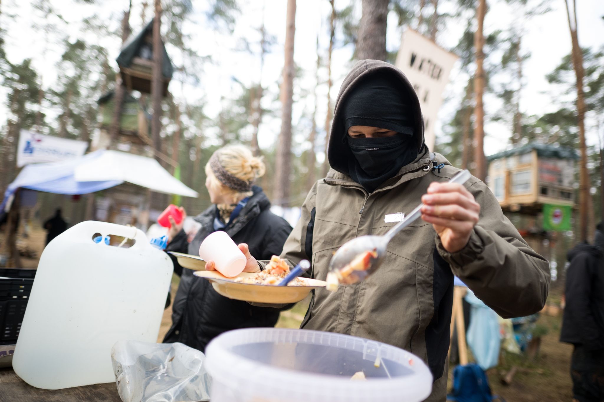 Gericht befasst sich mit Auflagen für Tesla-Protestcamp