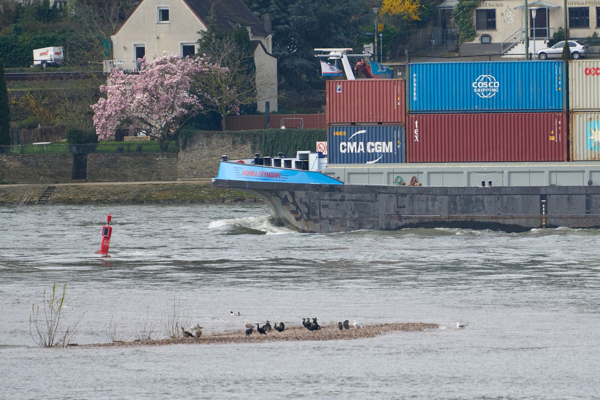 Projekt soll Engpässe im Rhein beseitigen