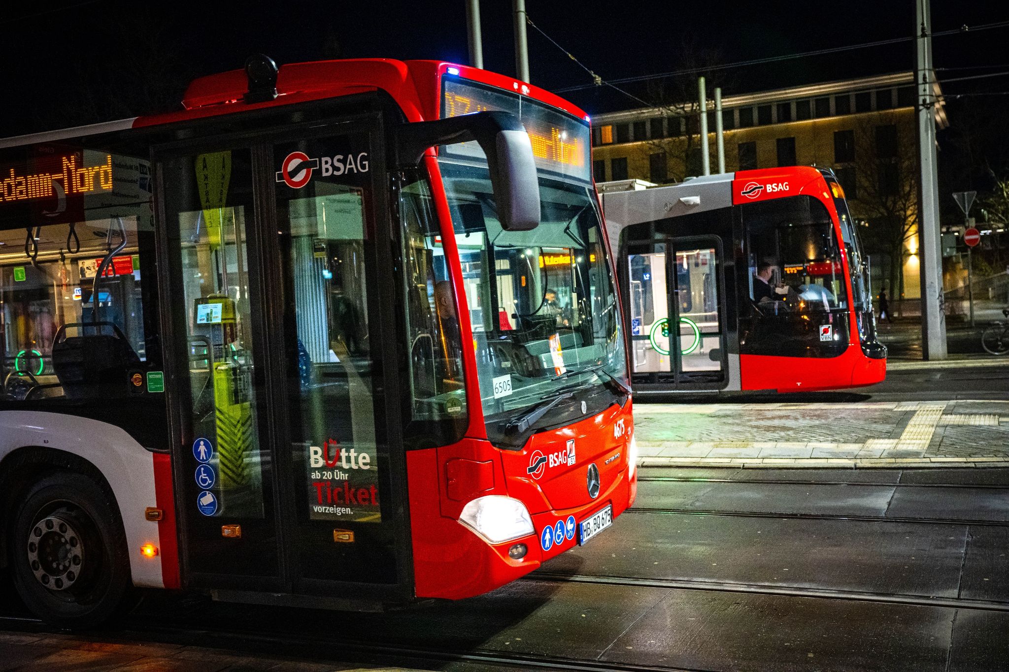 Mehr Fahrgäste bei Bussen und Bahnen