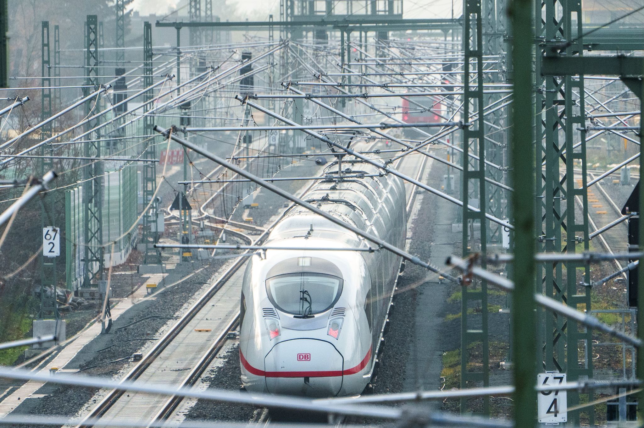 Bundestag gibt Milliardengelder für die Bahn frei