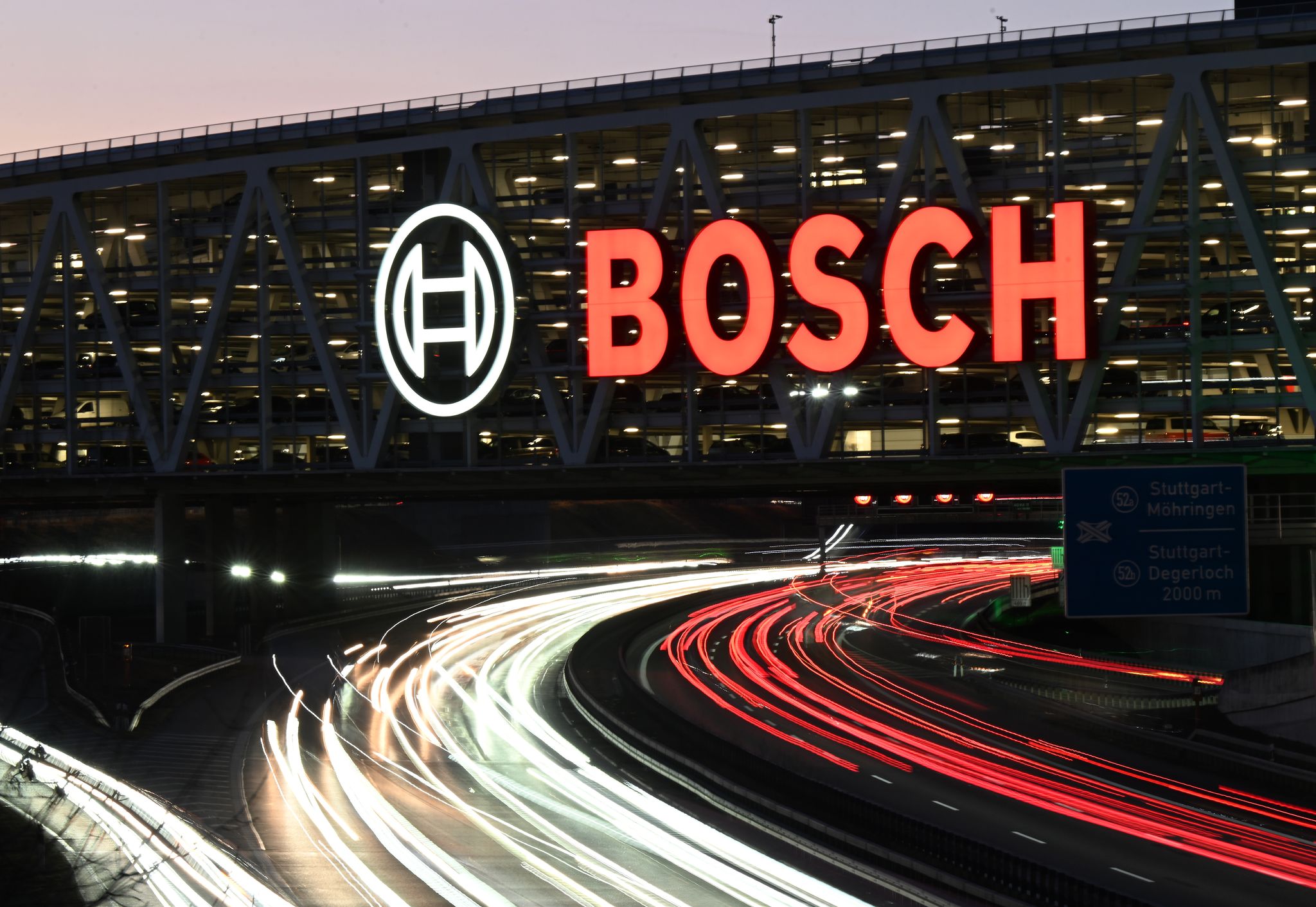 Bosch-Chef Hartung rechnet mit weiteren Sparprogrammen