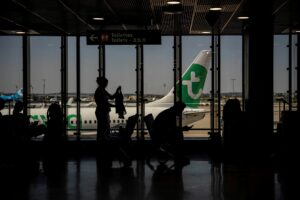Frankreichs Fluglotsenstreik bremst 500.000 Reisende aus