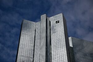 Deutsche Bank überrascht mit Rekordgewinn im Sommer