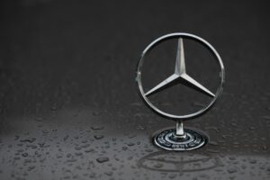 Neuer Rückschlag für Mercedes: Gewinn bricht ein
