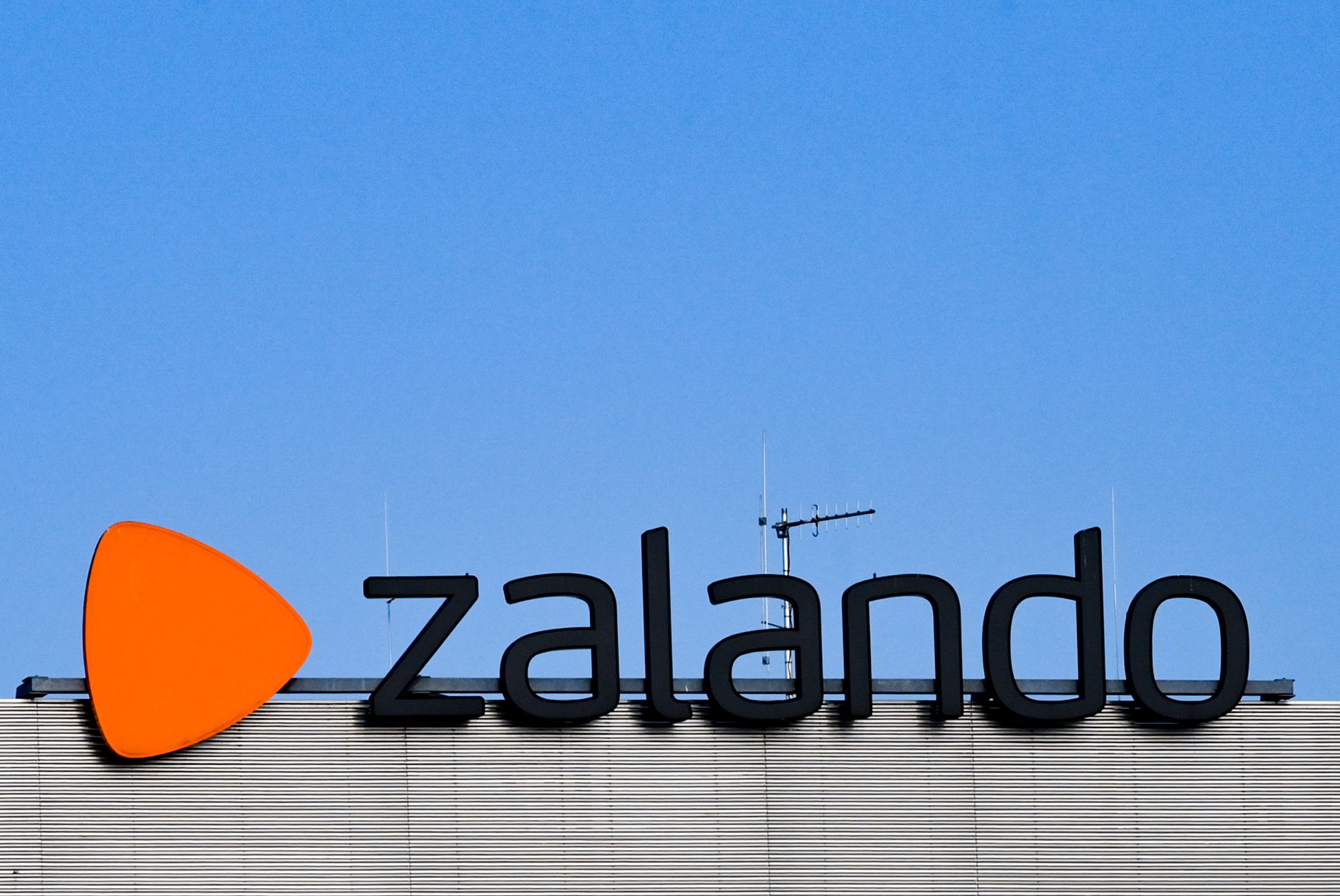 Zalando schließt Standort Erfurt mit 2.700 Beschäftigten