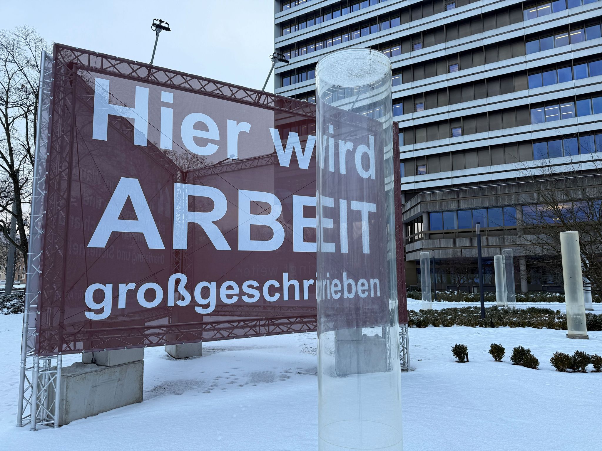 Arbeitslosigkeit nimmt weiter zu – 2026 Erholung erwartet